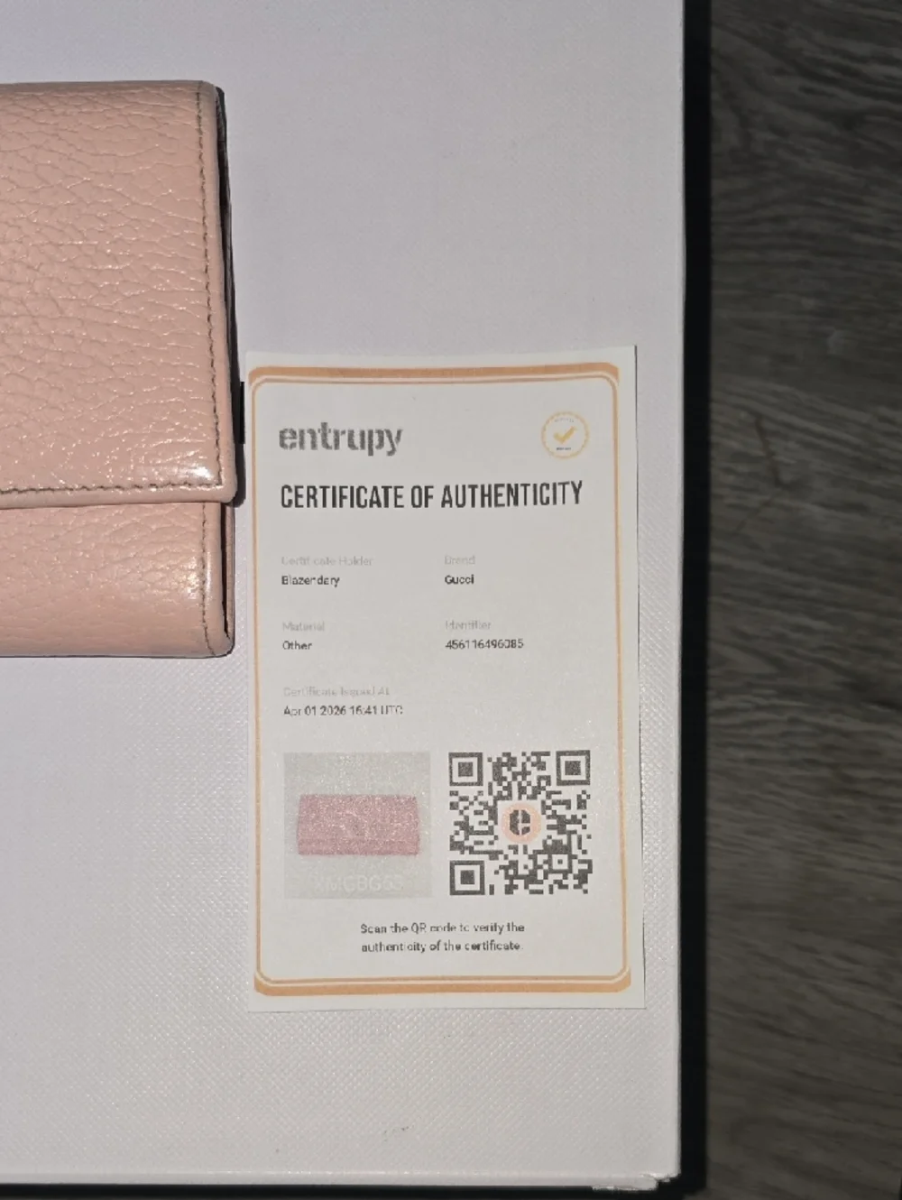 Gucci Blush Pink Pebbled Leather Continental Wallet with Gold GG - Picture 11 of 11